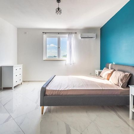 Sunset Bliss Luxury Apartment St. Paul's Bay Exterior foto